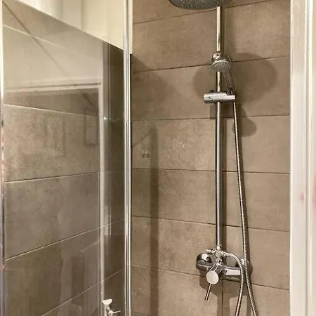 Joli Dans Le Coeur Historique Ecusson Apartment