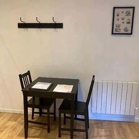 Apartment Joli Dans Le Coeur Historique Ecusson *